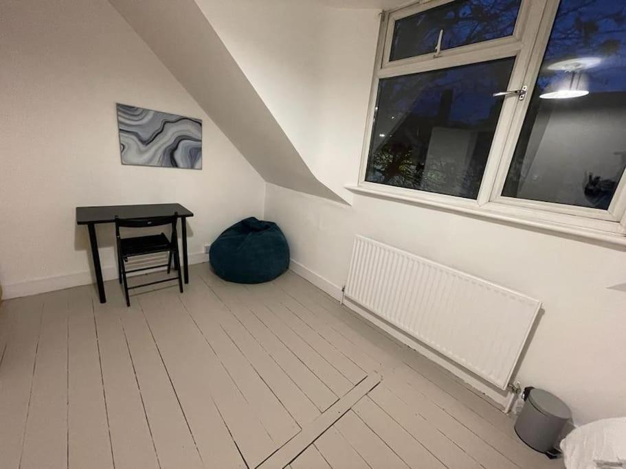 Spacious 2 Bedroom On Tower Bridge London Kültér fotó